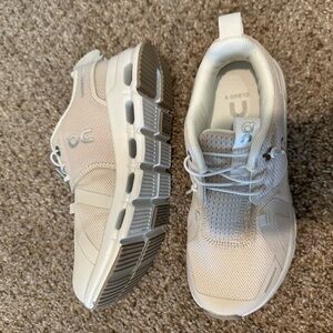 On CloudSky girls running shoes